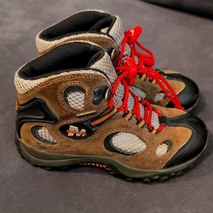 Junior Merrell performance shoes